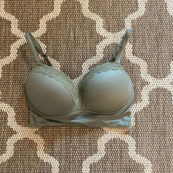 Victoria’s Secret bra size 34DD - Picture 1 of 4